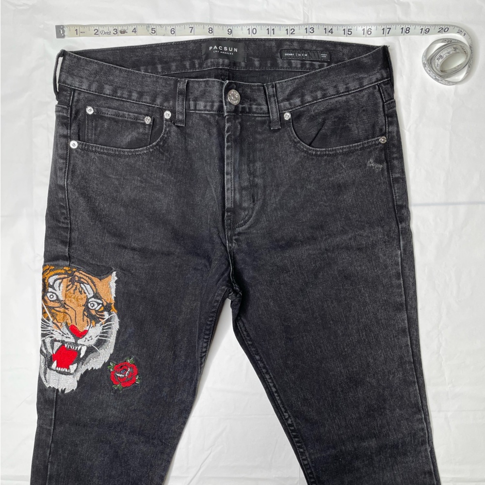 Pascun Tiger Embroidered Jeans